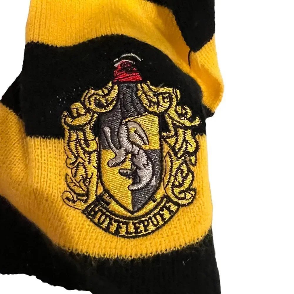 Hufflepuff Harry Potter Striped Knit Youth one size Scarf Cozy‎ core